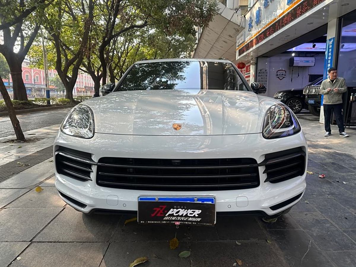 保時(shí)捷 Cayenne  2023款 Cayenne 3.0T 鉑金版圖片