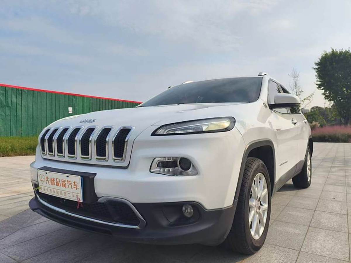 Jeep 自由光  2014款 2.4L 都市版圖片