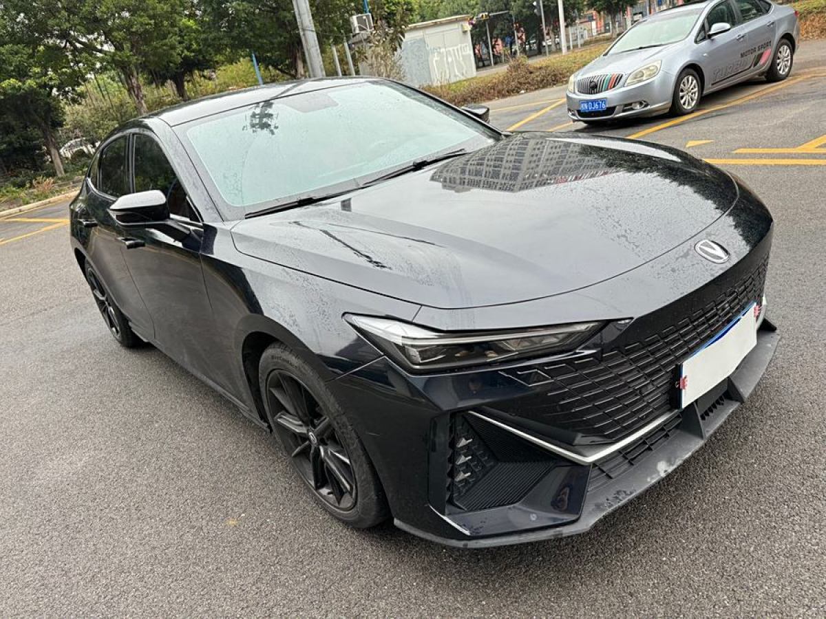 長安 長安UNI-V  2022款 1.5T 尊貴型圖片