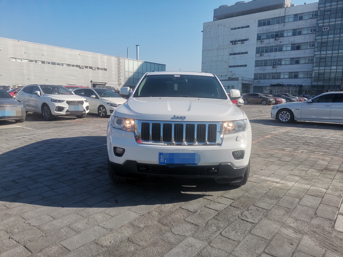 Jeep 大切諾基  2013款 3.6L 舒適版圖片