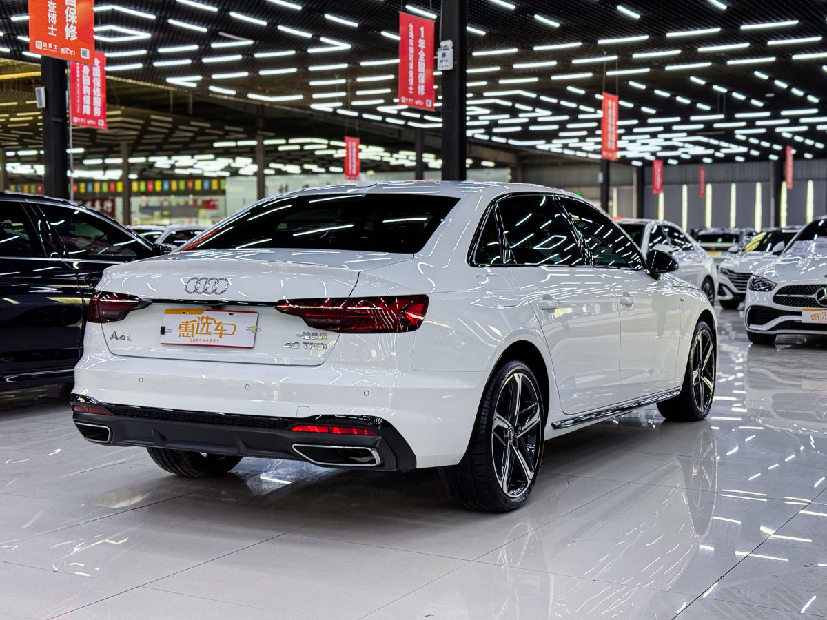 奧迪 奧迪A4L  2024款 40 TFSI 豪華動感型圖片