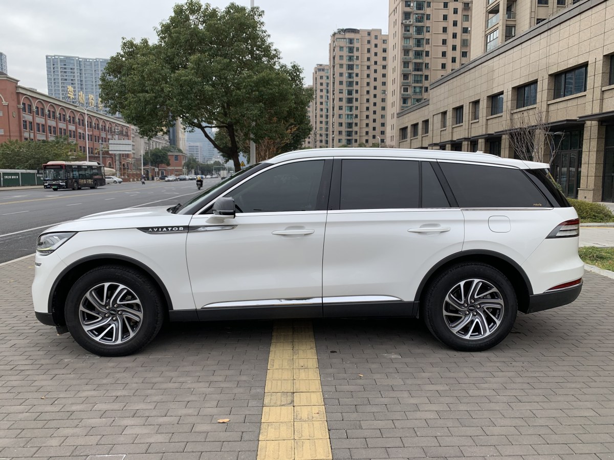 林肯 飛行家  2020款 3.0T V6全驅(qū)尊享版圖片