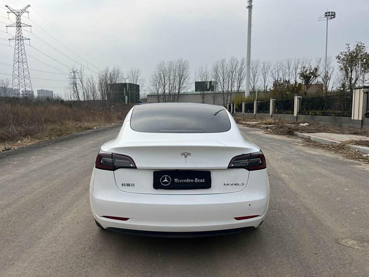 2020年12月特斯拉 Model 3  2021款 改款 標(biāo)準(zhǔn)續(xù)航后驅(qū)升級版