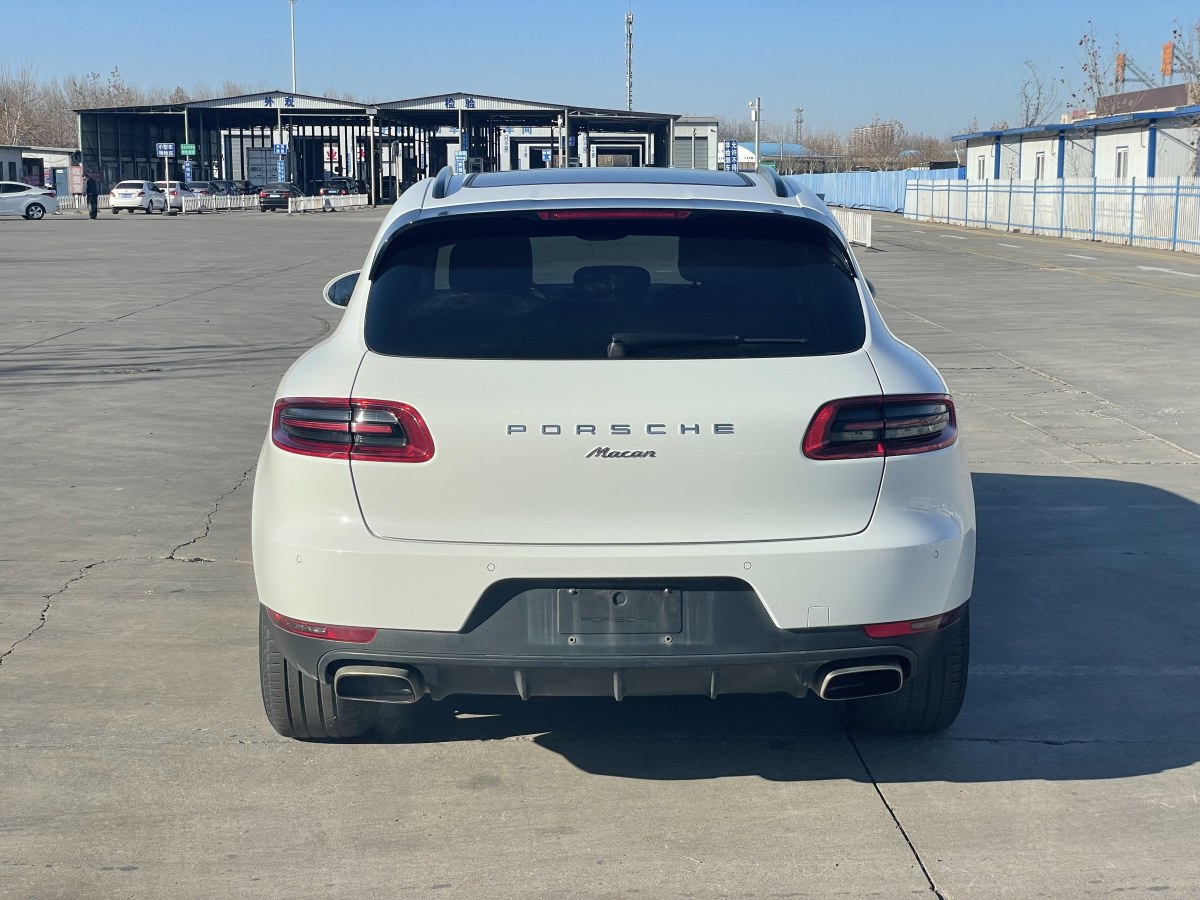 保時(shí)捷 Macan  2014款 Macan 2.0T圖片