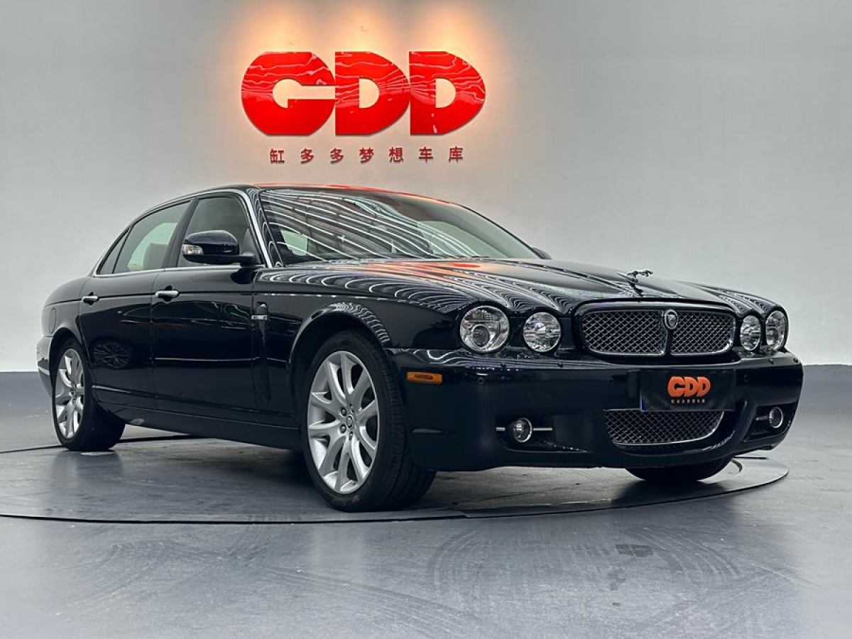 捷豹 XJ  2007款 XJ6L 3.0皇家加長版圖片