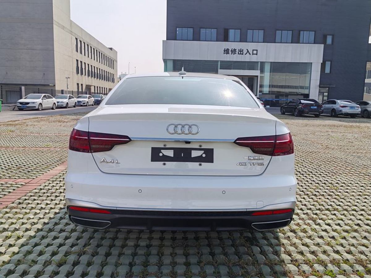 奧迪 奧迪A4L  2020款 40 TFSI 時(shí)尚動(dòng)感型圖片