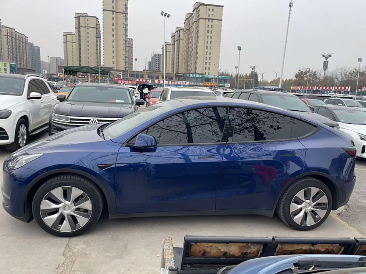 特斯拉 Model 3  2021款 改款 標(biāo)準(zhǔn)續(xù)航后驅(qū)升級(jí)版圖片