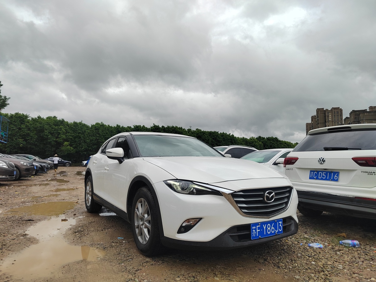 馬自達(dá) CX-4  2018款 2.0L 自動兩驅(qū)藍(lán)天品位版圖片