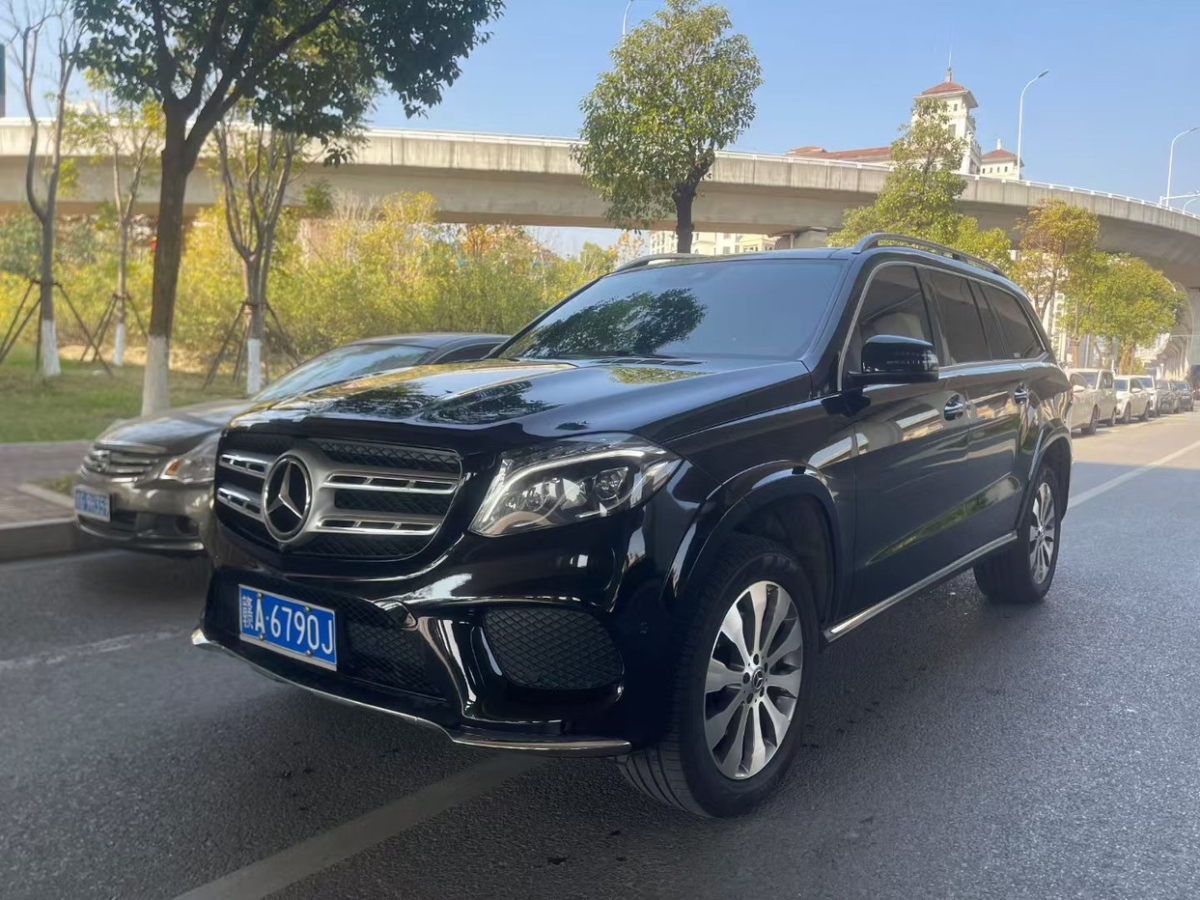 奔馳 奔馳GLS  2018款 改款 GLS 400 4MATIC豪華型圖片