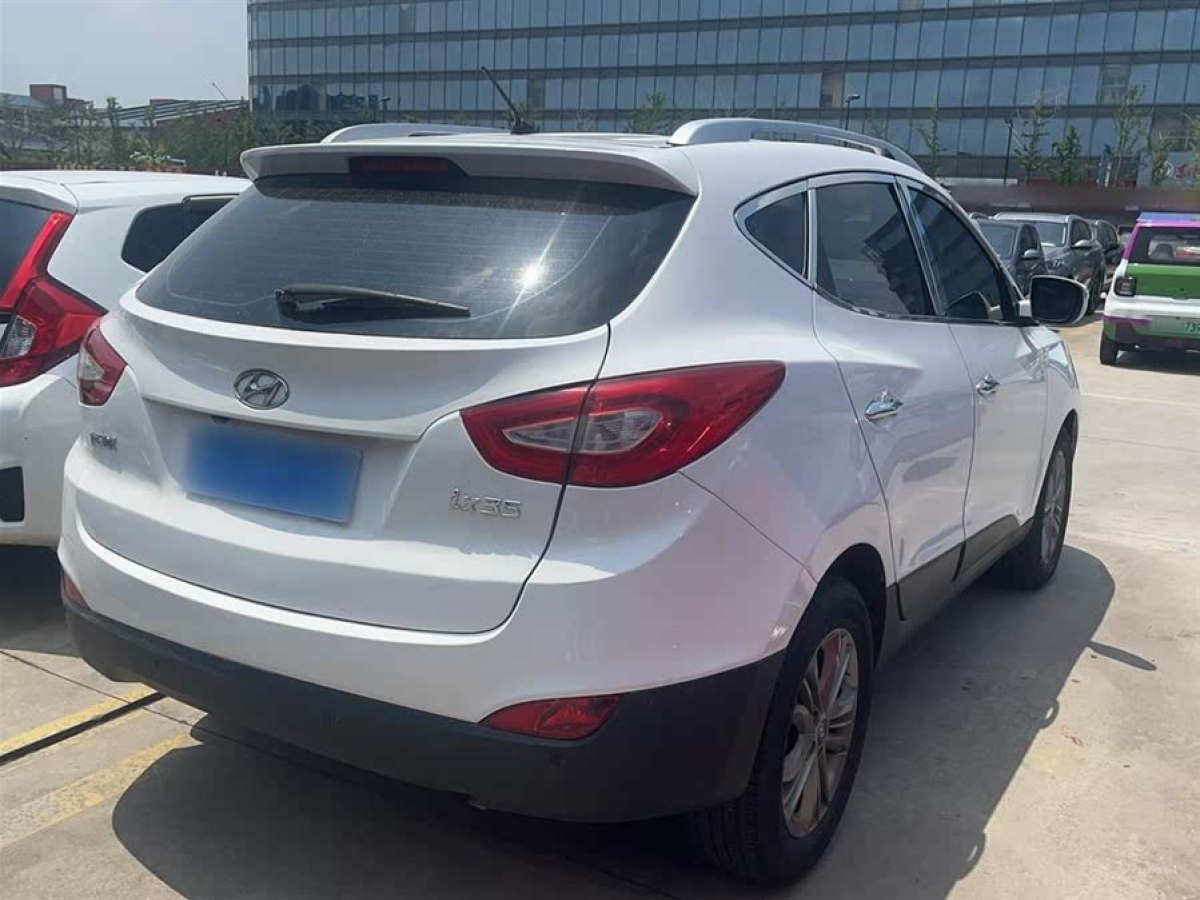 現(xiàn)代 ix35  2013款 2.0L 自動(dòng)兩驅(qū)智能型GLS 國(guó)IV圖片