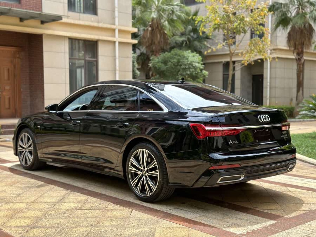 奧迪 奧迪A6L  2022款 45 TFSI quattro 臻選致雅型圖片