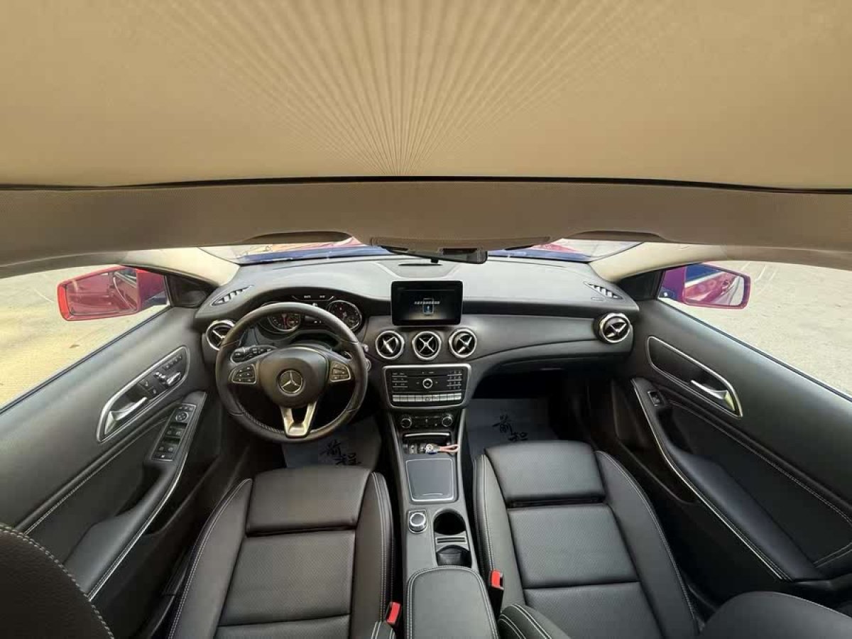奔馳 奔馳GLA  2017款 GLA 220 4MATIC 時尚型圖片