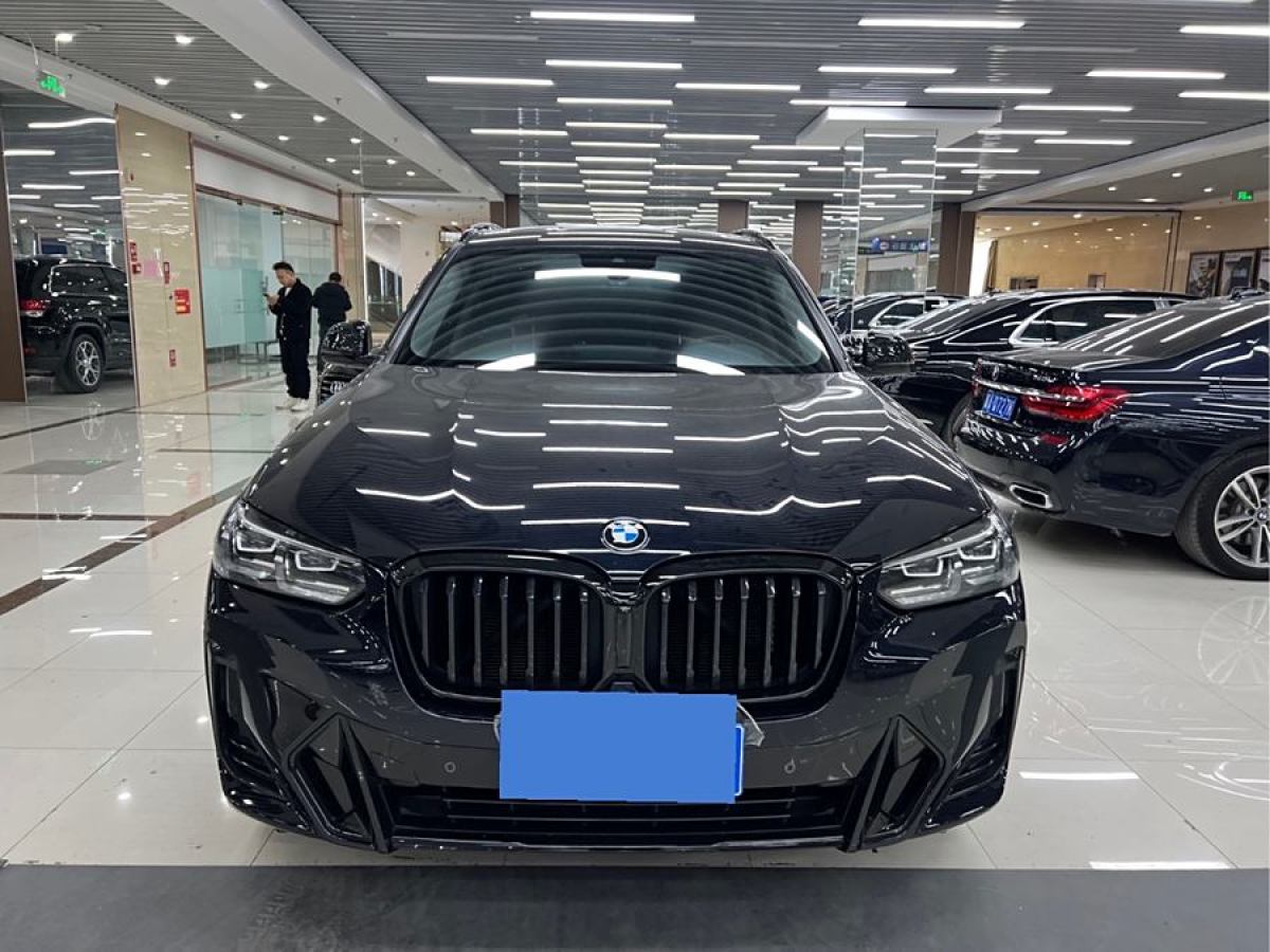 寶馬 寶馬X3  2022款 xDrive30i 領(lǐng)先型 M曜夜套裝圖片