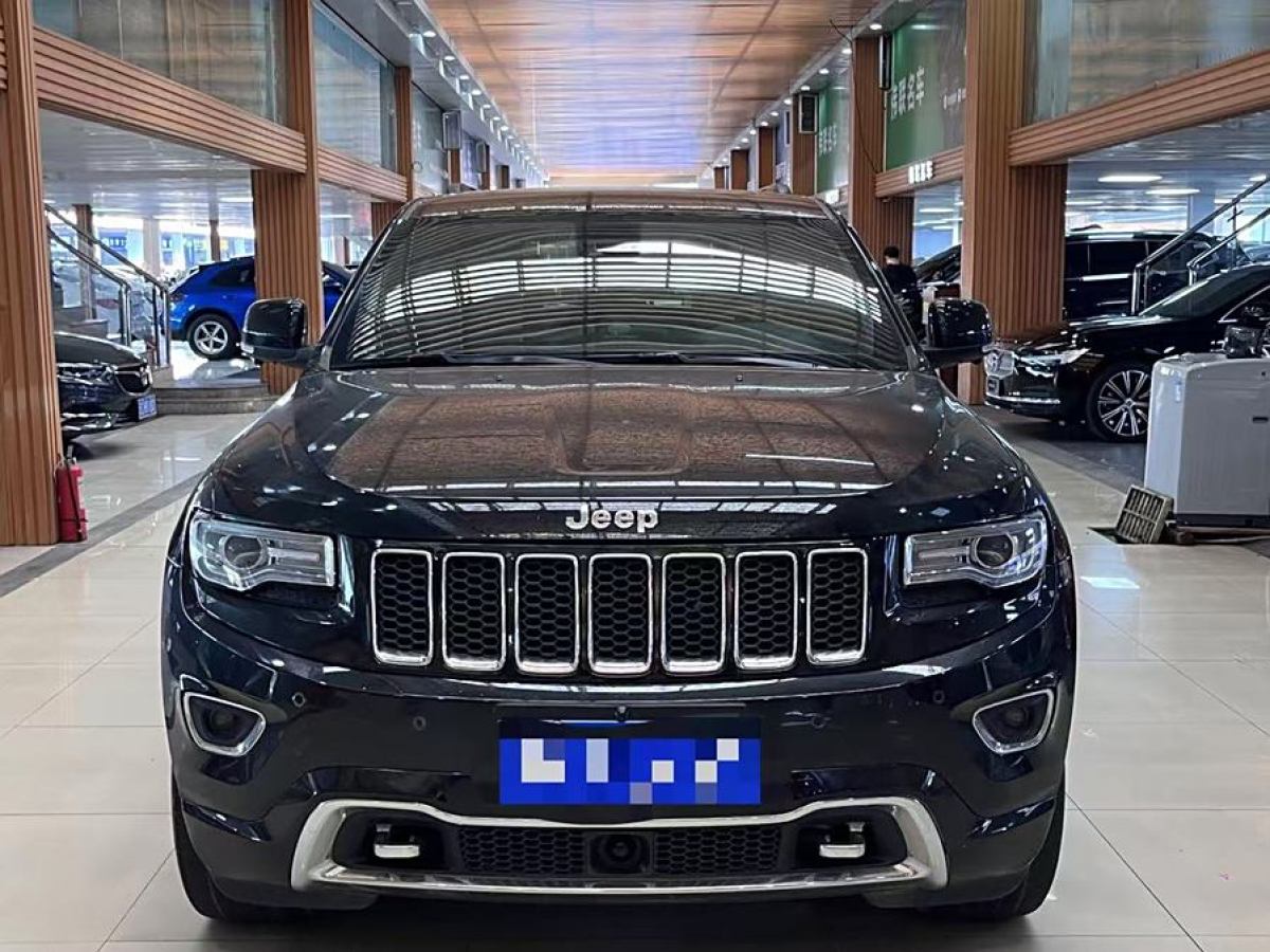 Jeep 大切諾基  2016款 3.6L 豪華導(dǎo)航版圖片