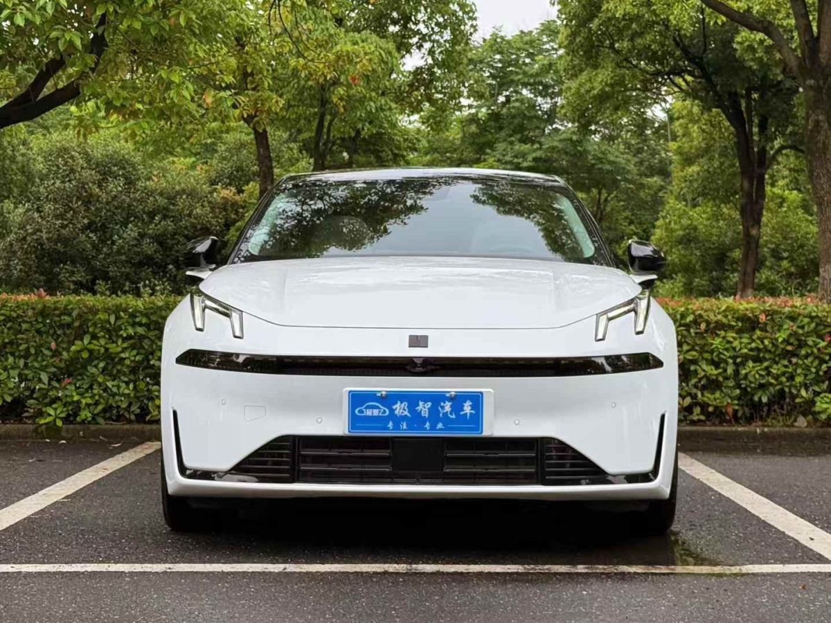 領(lǐng)克 領(lǐng)克08新能源  2024款 120km 長(zhǎng)續(xù)航Plus圖片
