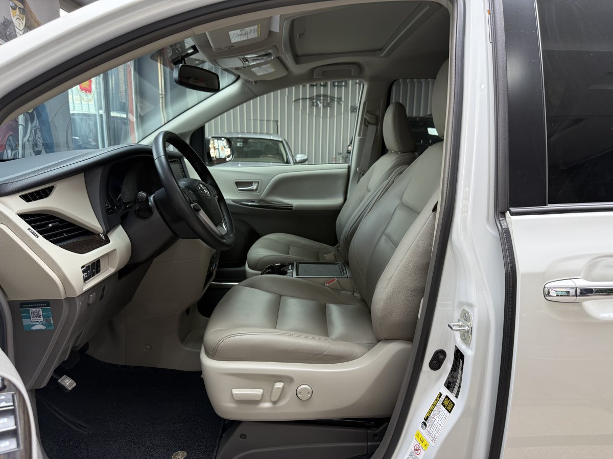 豐田 塞納  2006款 3.5L XLE 兩驅(qū)圖片