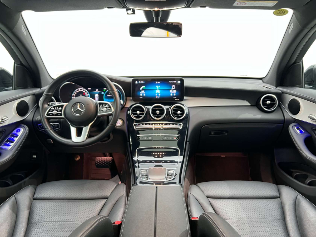 2020年11月奔馳 2020款 GLC 260 4MATIC 轎跑SUV