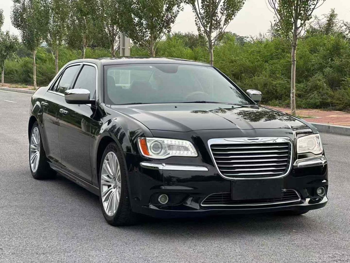 克萊斯勒 300C 圖片