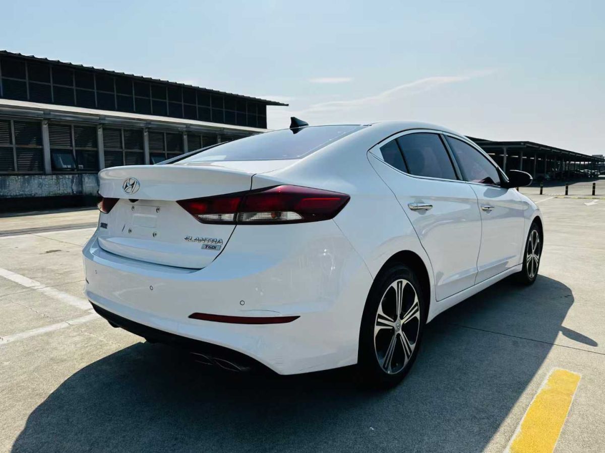 現(xiàn)代 領(lǐng)動  2019款 1.4T 雙離合炫動?旗艦型圖片
