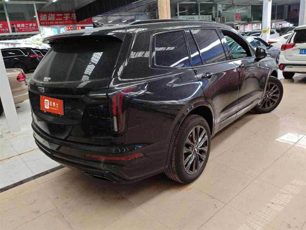 凱迪拉克 XT6  2025款 2.0T 六座四驅(qū)尊貴行政黑標(biāo)版圖片