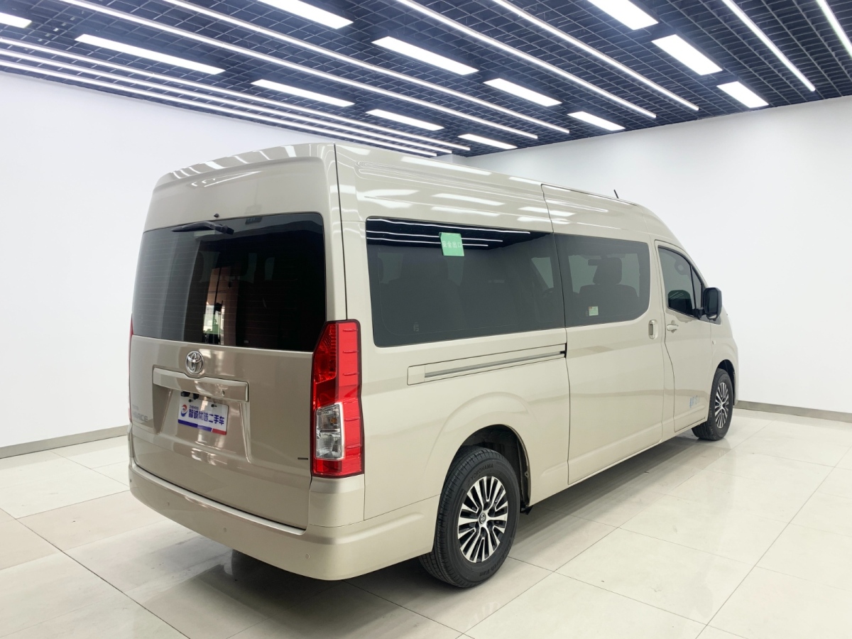 2023年5月豐田 HIACE 2020款 海獅 3.5L 自動 13座(中東)