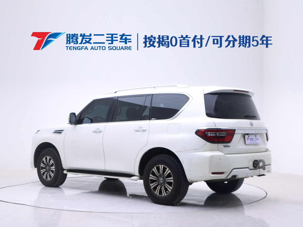 日產(chǎn) 途樂  2018款 4.0L 鉑金型圖片