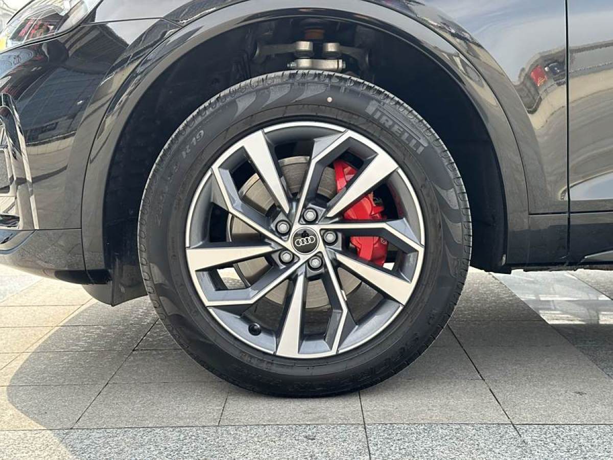 2025年1月奧迪 奧迪Q5L  2025款 40 TFSI 豪華動感型