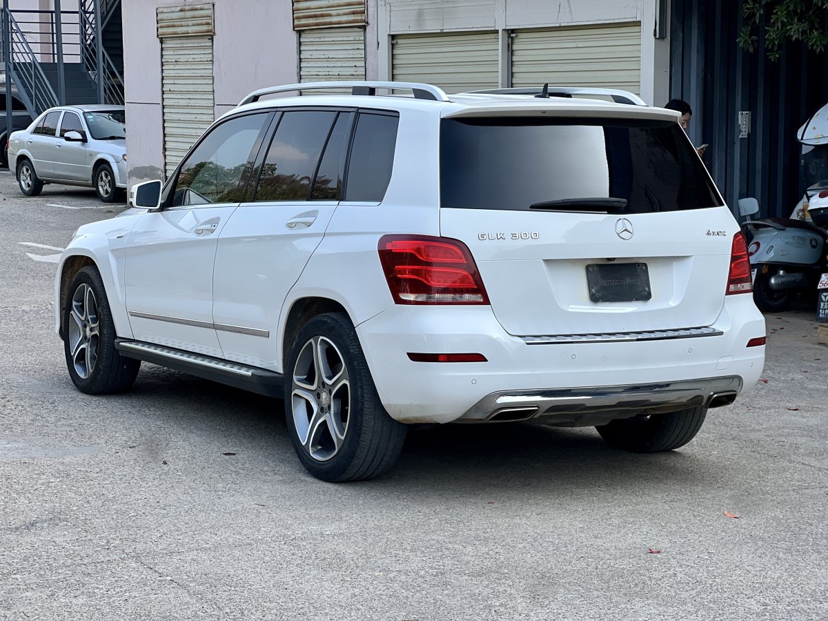 奔馳 奔馳GLK級(jí)  2015款 GLK 300 4MATIC 時(shí)尚型 極致版圖片