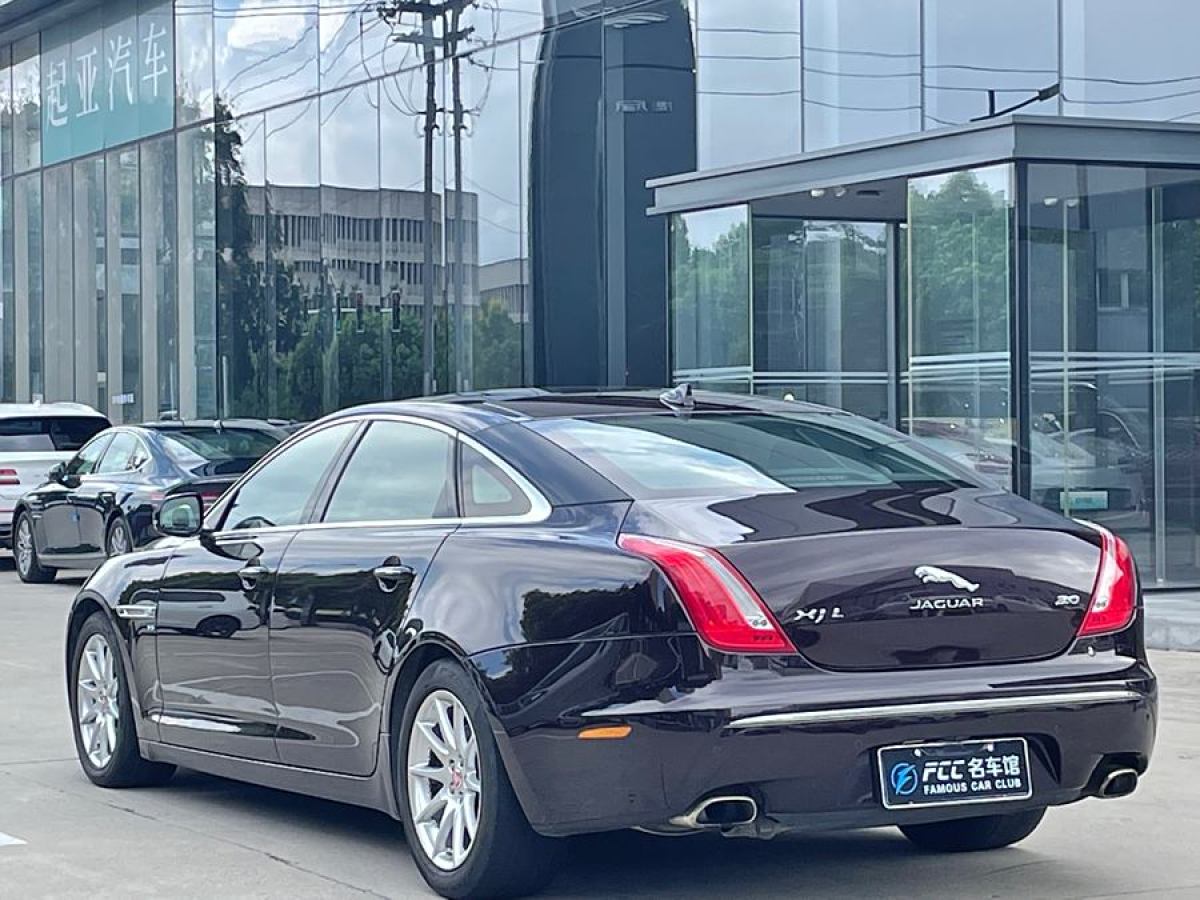 捷豹 XJ  2015款 XJL 3.0 SC 四驱尊享商务版图片