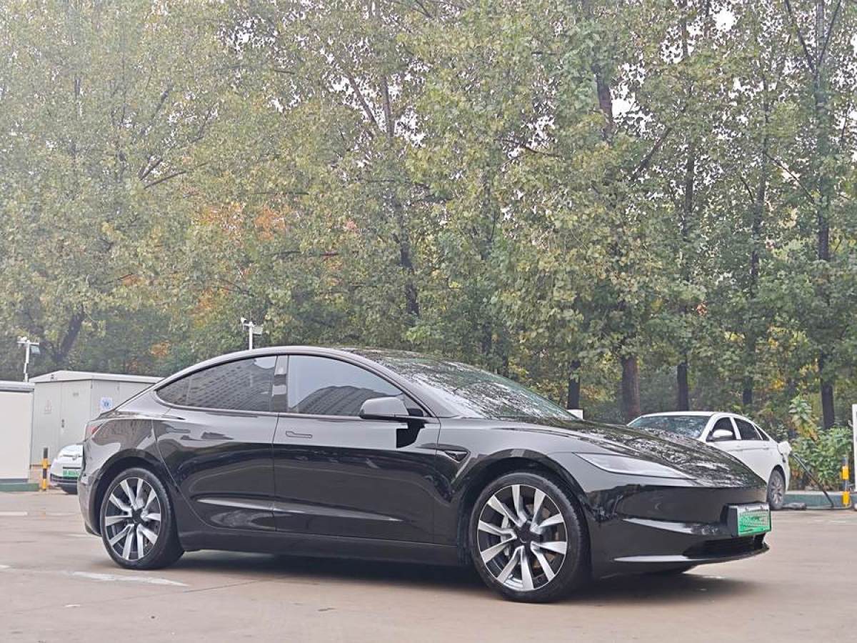 特斯拉 Model Y  2023款 后輪驅(qū)動(dòng)版圖片