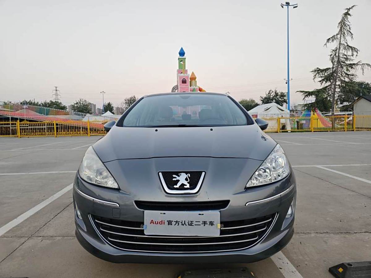 標(biāo)致 408  2010款 2.0L 手動豪華版圖片