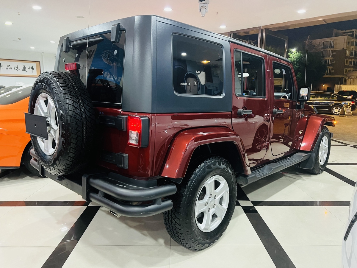 Jeep 牧馬人  2008款 3.8L Sahara 四門版圖片