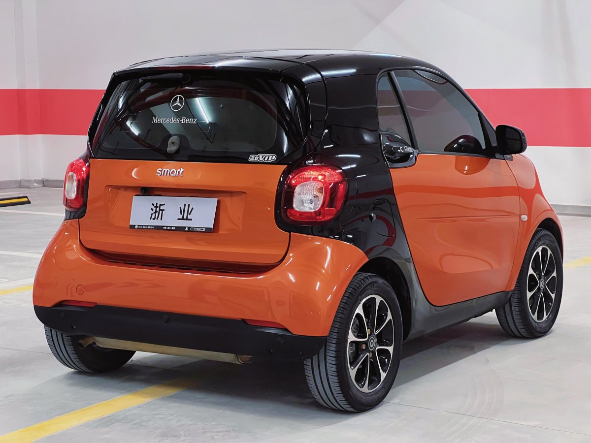 smart fortwo  2011款 1.0 MHD 硬頂激情版圖片