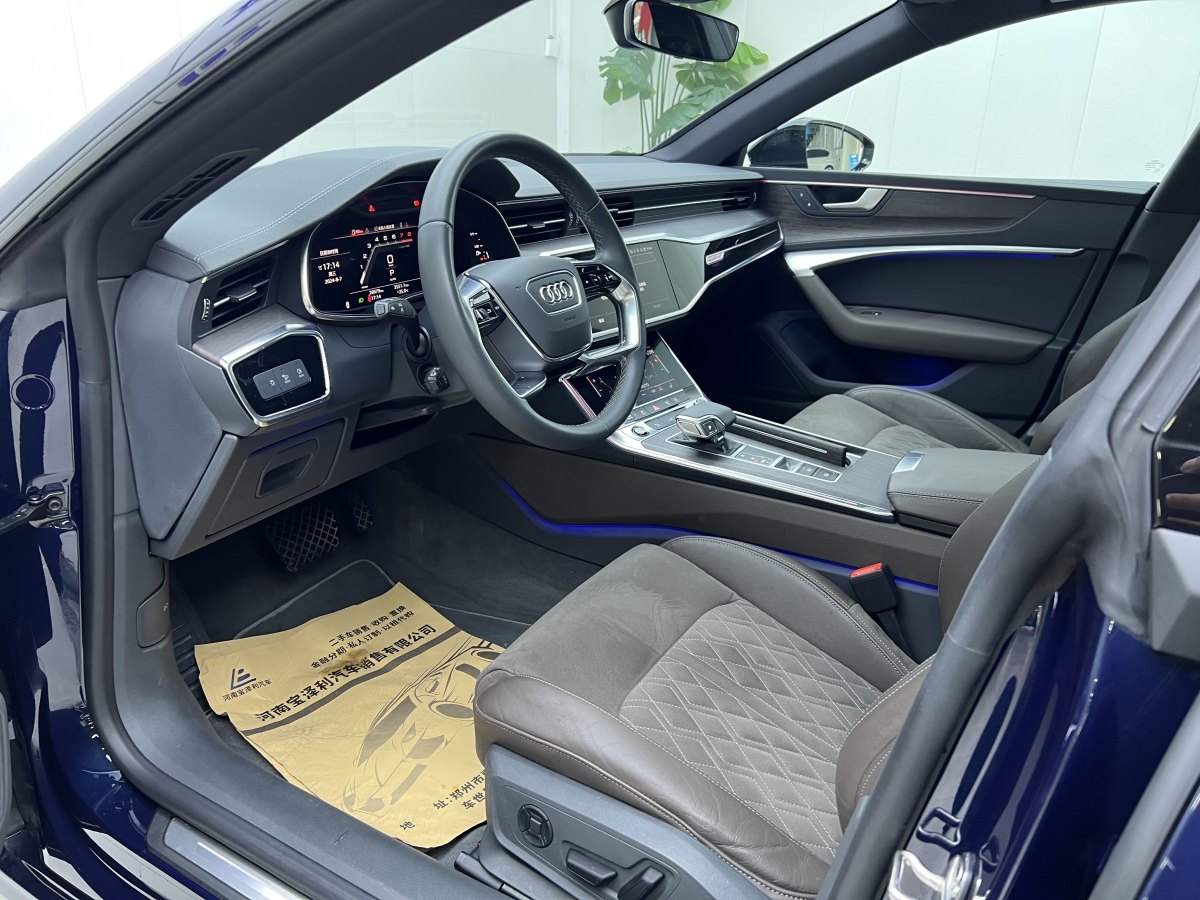 奧迪 奧迪A7L  2024款 45TFSI quattro S-line 見遠型 曜黑套裝圖片