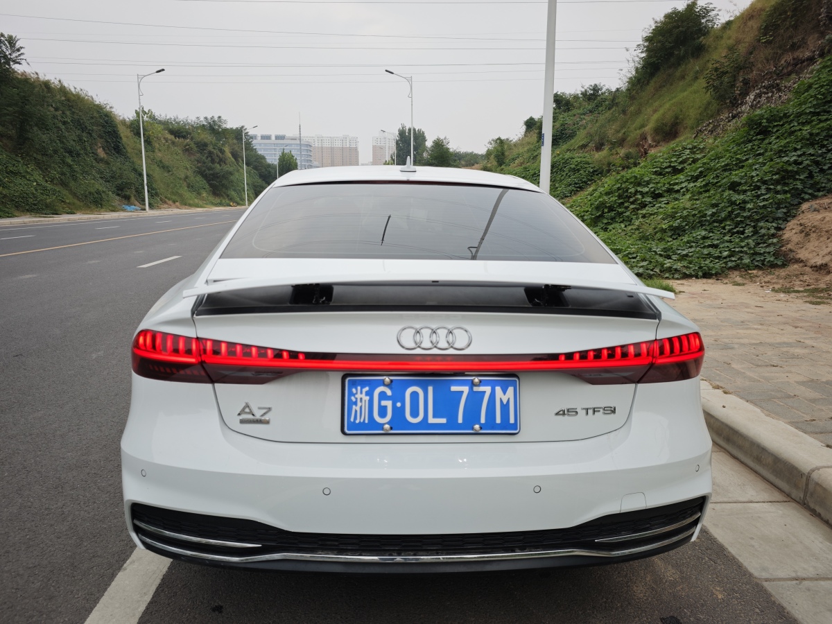 2024年8月奧迪 奧迪A7  2024款 45 TFSI 臻選型