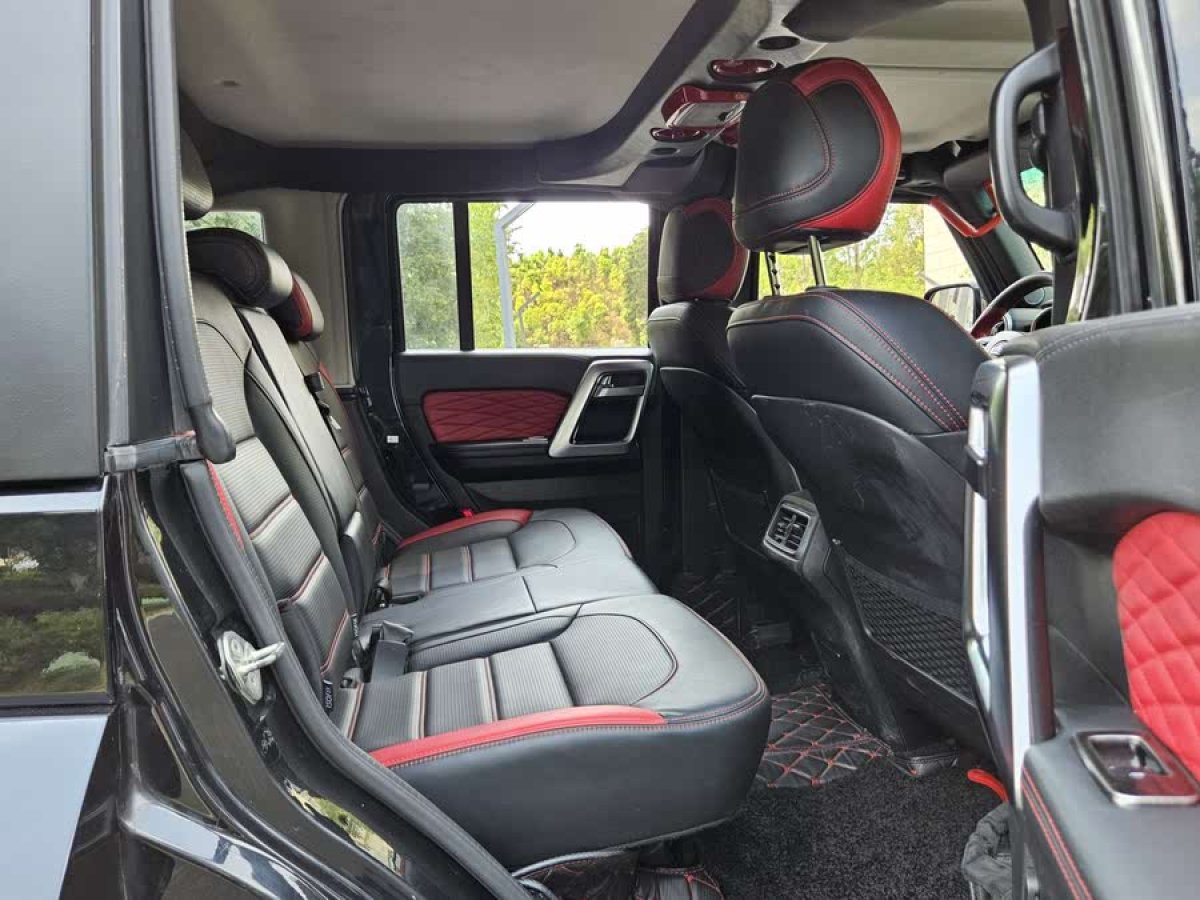 北京 BJ40  2018款 PLUS 2.3T 自動(dòng)四驅(qū)尊享版圖片