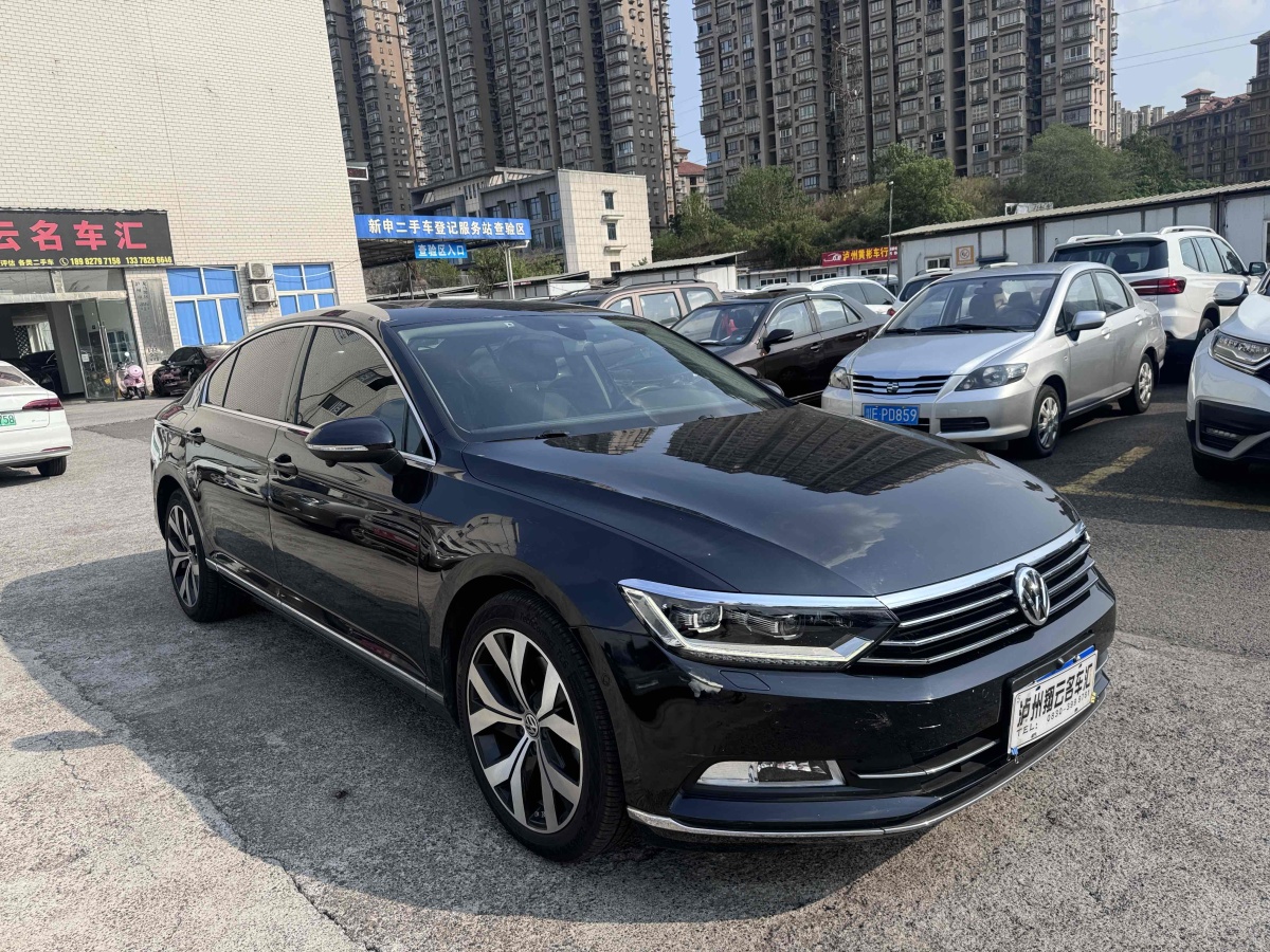 大眾 帕薩特  2017款 330TSI DSG領(lǐng)尊版圖片