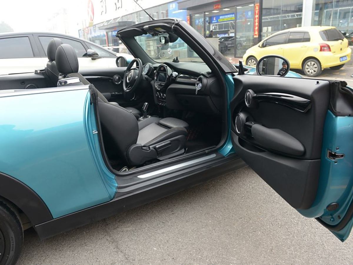 MINI MINI  2018款 1.5T COOPER CABRIO 經(jīng)典派圖片