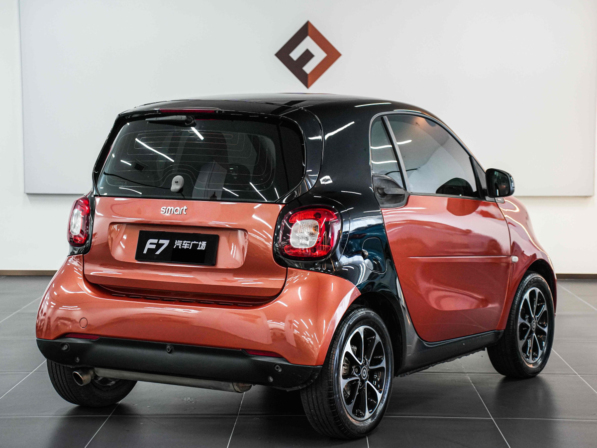 smart fortwo  2015款 1.0L 52千瓦硬頂靈動版圖片