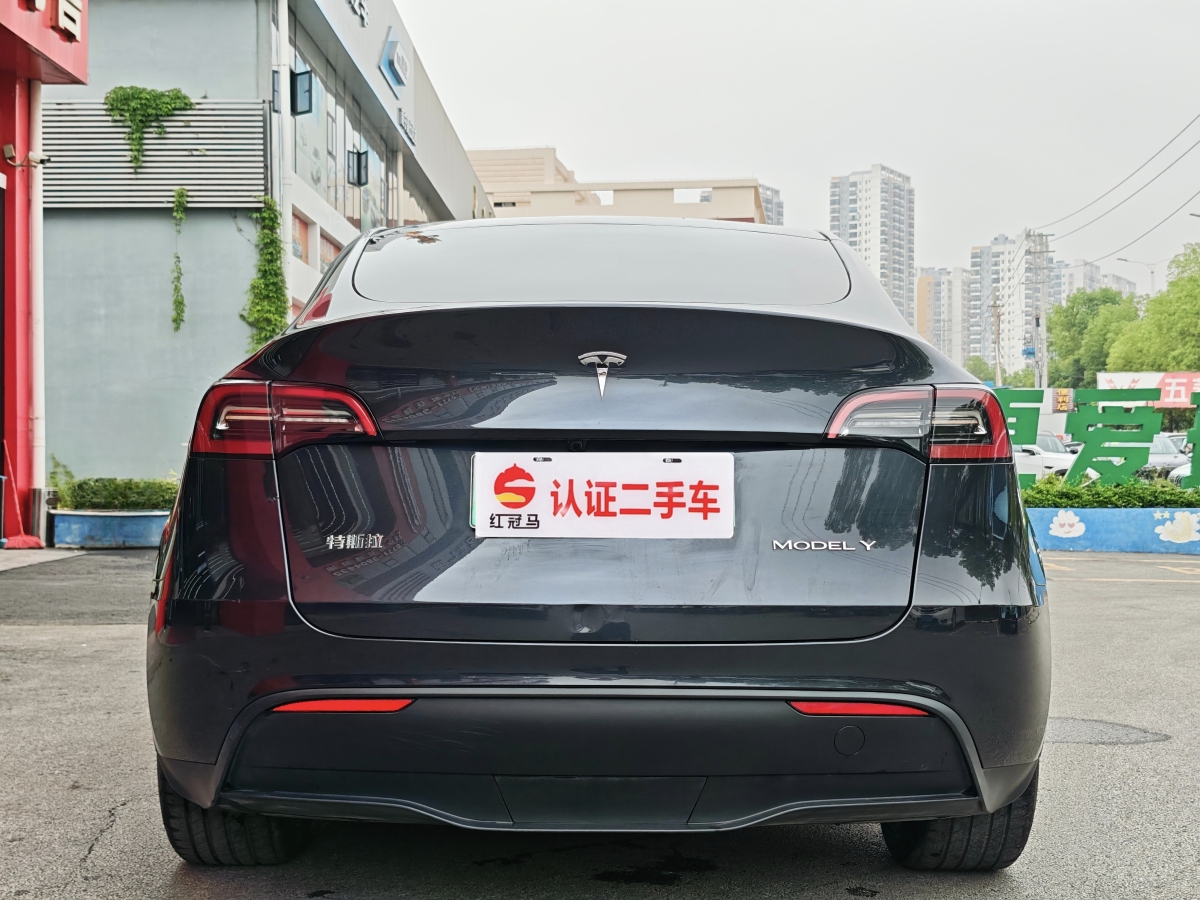 特斯拉 Model Y  2024款 后輪驅(qū)動(dòng)版圖片