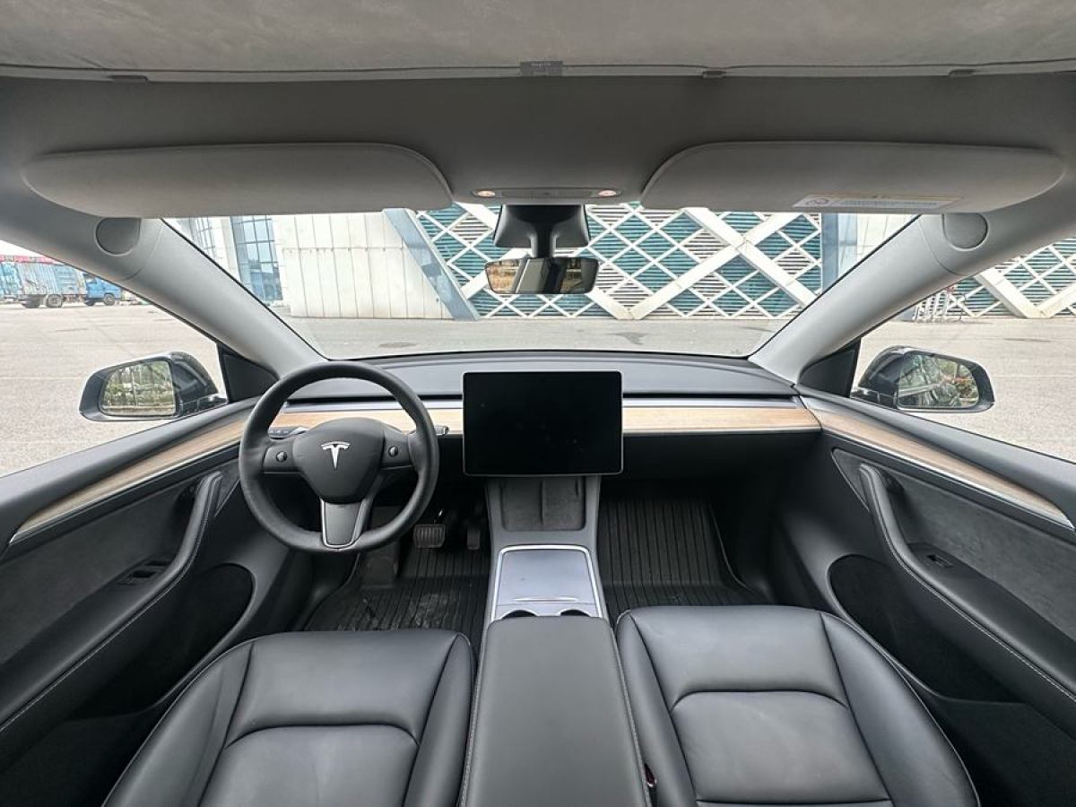 特斯拉 Model Y  2022款 改款 后輪驅(qū)動版圖片