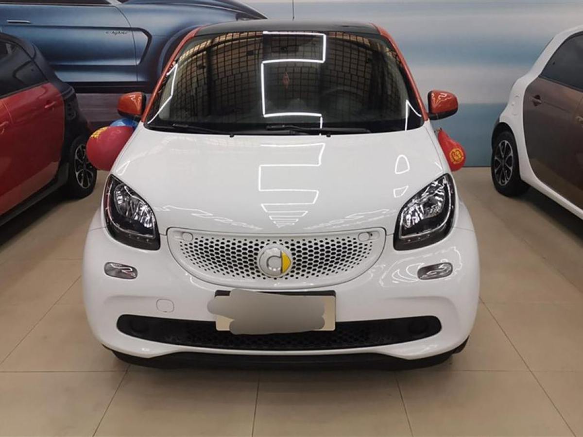 smart forfour  2016款 1.0L 52千瓦激情版圖片