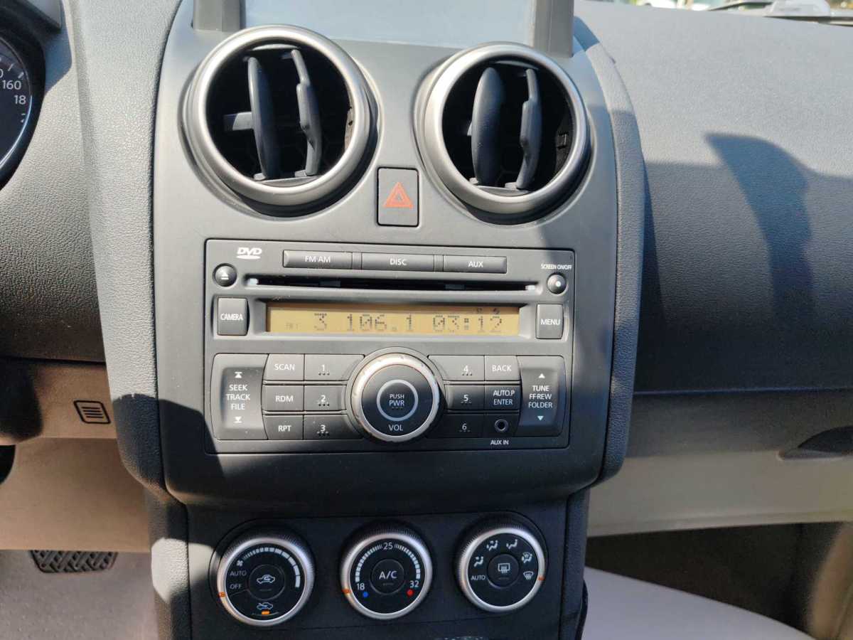 日產(chǎn) 逍客  2011款 2.0XV 雷 CVT 2WD圖片