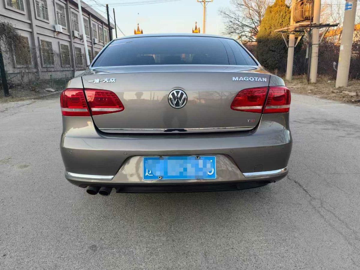 大眾 邁騰  2012款 1.8 TSI 改款領(lǐng)先版圖片