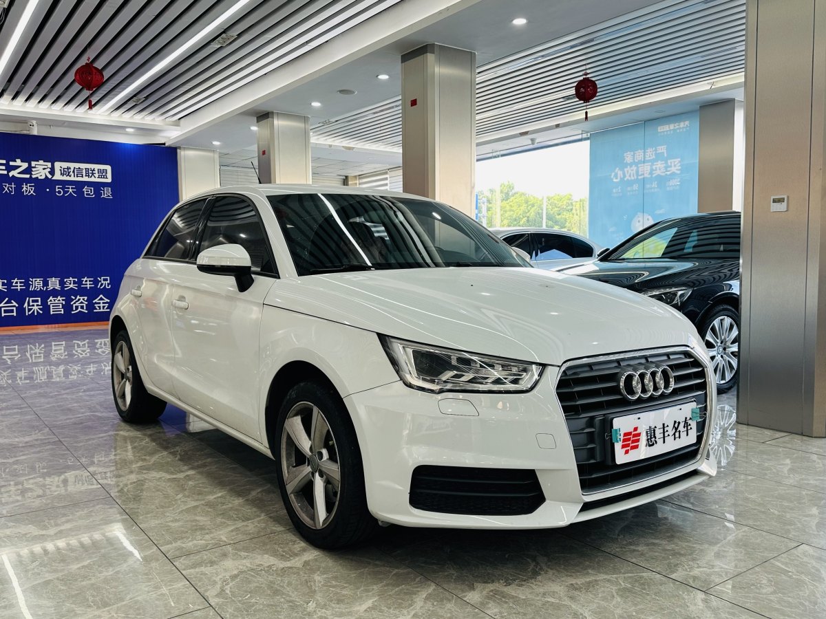 奧迪 奧迪A1  2016款 30 TFSI Sportback S Line運(yùn)動(dòng)版圖片