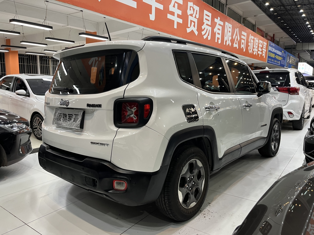 Jeep 自由俠  2016款 1.4T 自動(dòng)動(dòng)能版圖片