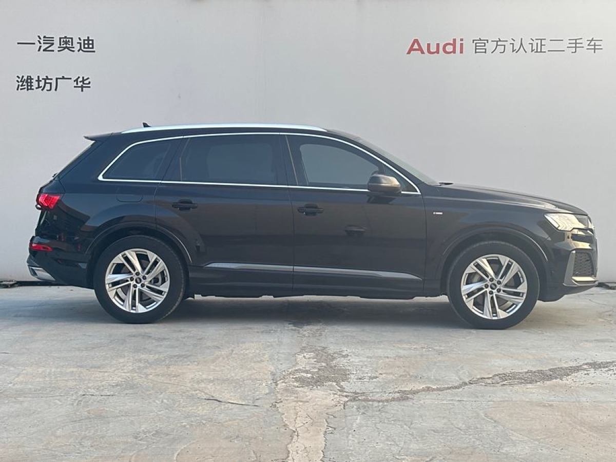 奧迪 奧迪Q7  2023款 45 TFSI quattro S line運(yùn)動型圖片