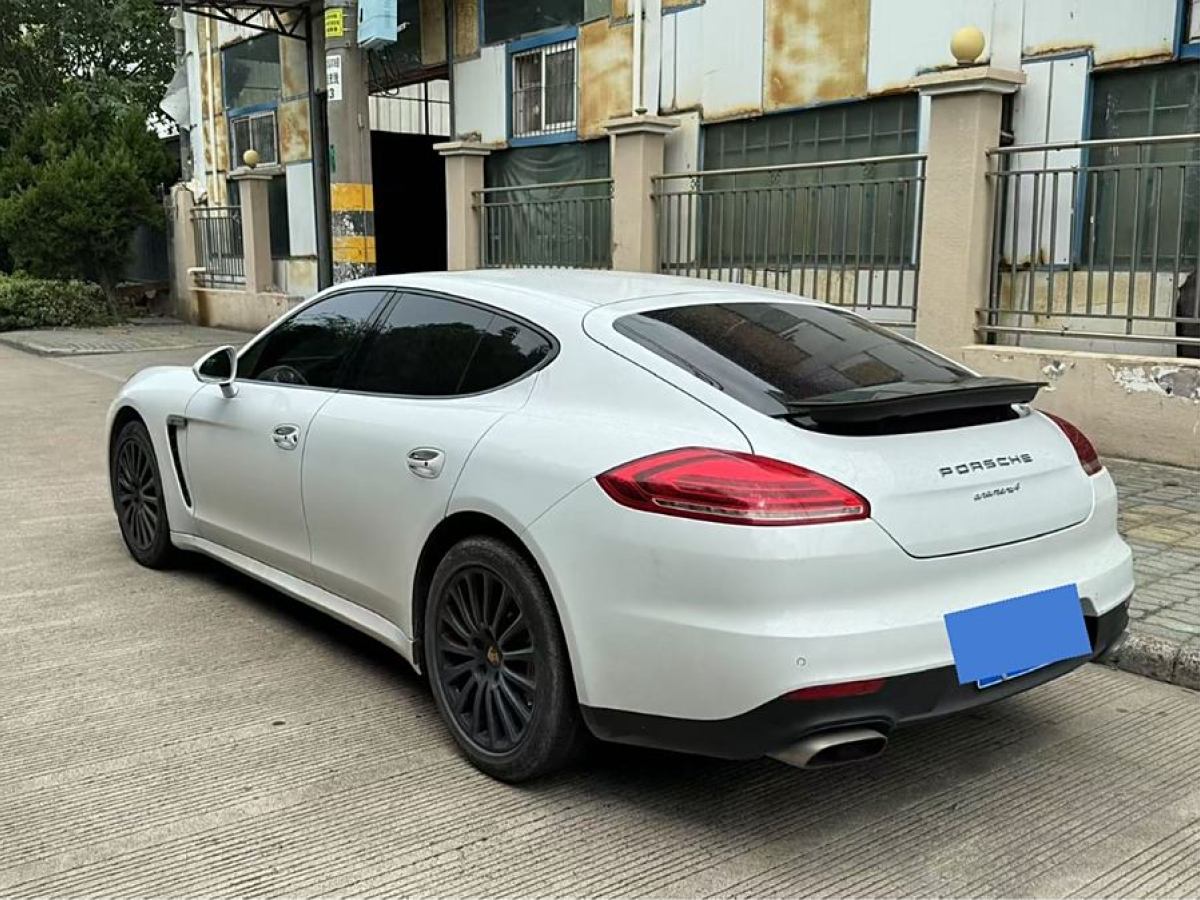 2016年6月保時(shí)捷 Panamera  2016款 Panamera 4 Edition 3.0T