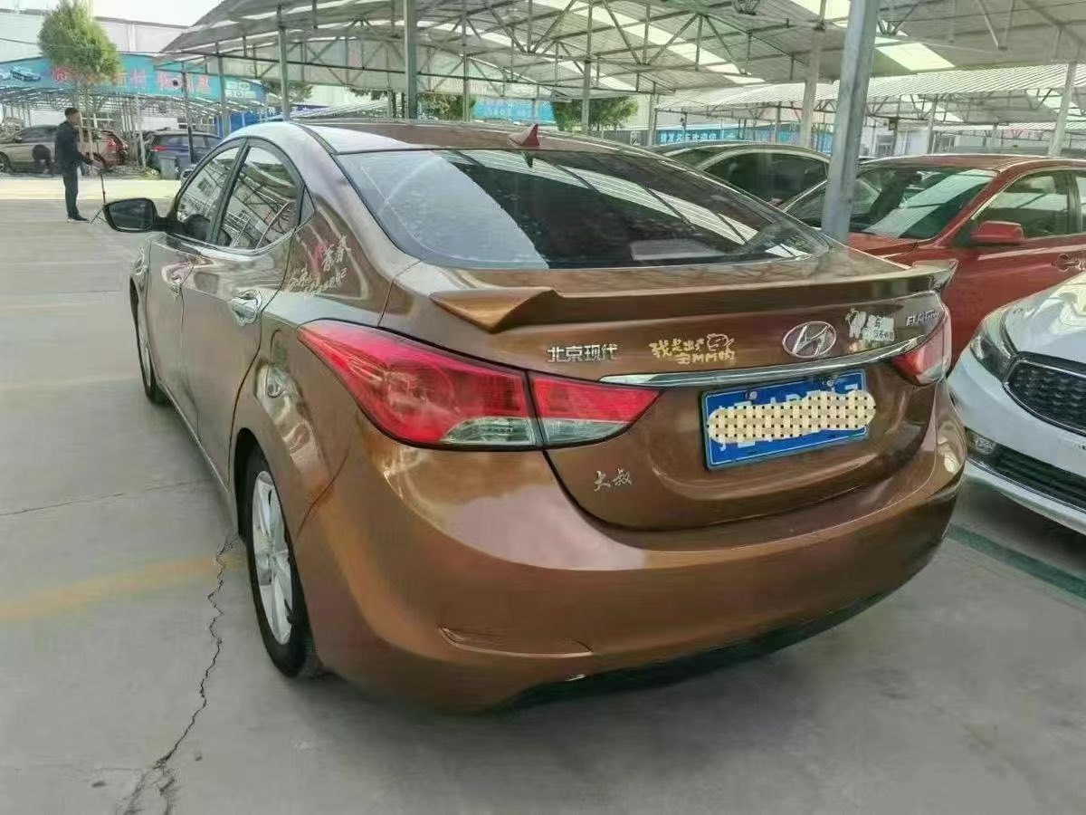 現(xiàn)代 朗動  2012款 1.6L 手動時尚型圖片