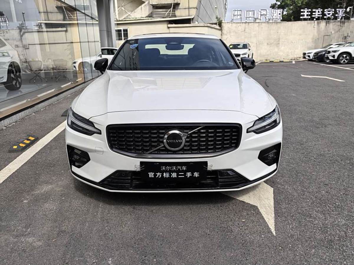 沃爾沃 S60L  2024款 B5 智雅運動版圖片